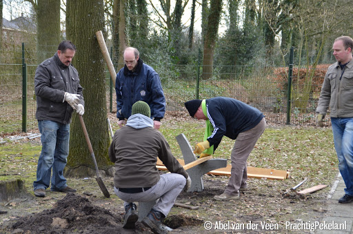 Pekela weer massaal in actie tijdens NL Doet